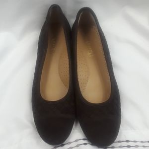 Vaneli woven flat shoes